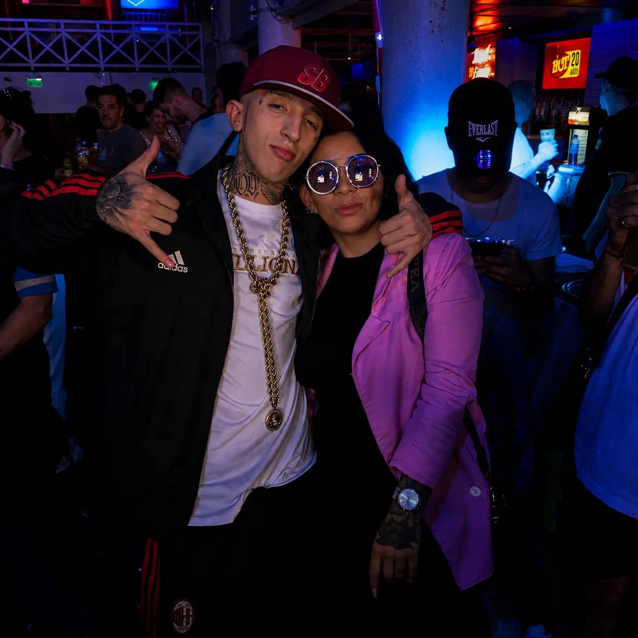 Artistas entre el público de un show